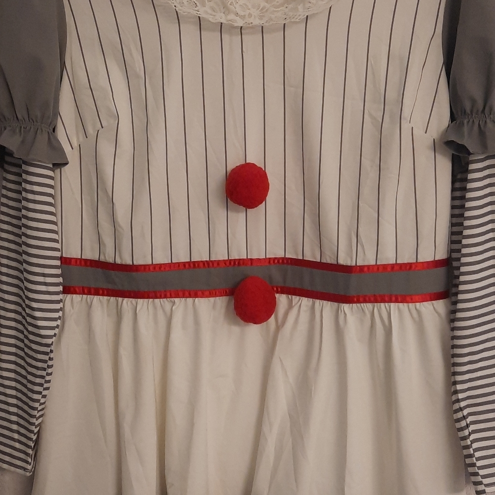 Womens Pennywise costume